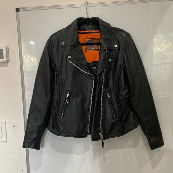 First Classics Black Leather Women's Motorcycle
Jacket Thinsulate Liner Size M - Picture 1 of 11